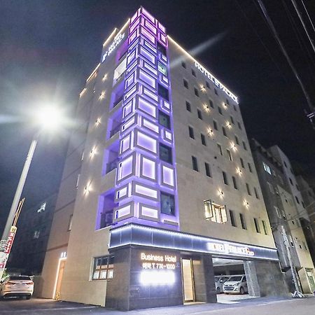 Hotel Palace Кёнджу Экстерьер фото